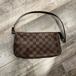 Louis Vuitton Poch Acc Damier
